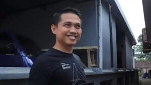 Dwi Hartono, crazy rich Rimbo Bujang, Jambi.