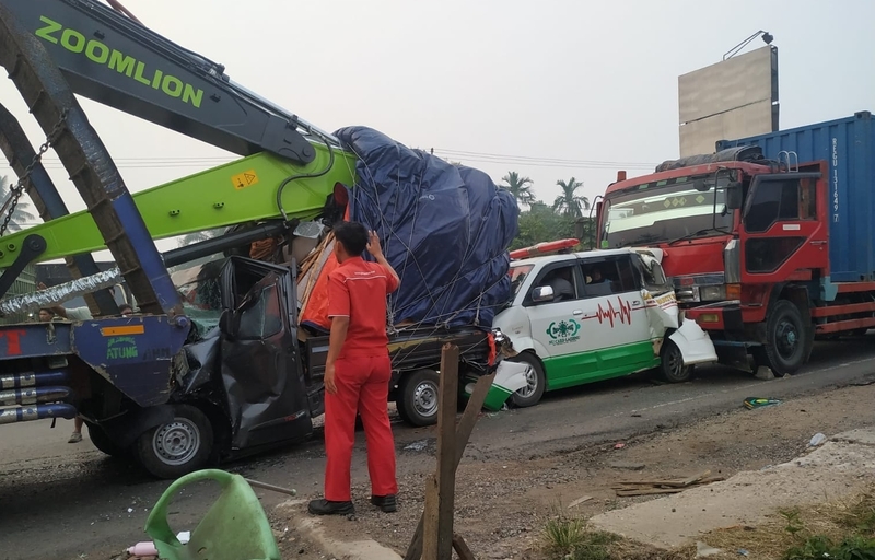 Tabrakan beruntun di SPBU Tempino, Senin 24 Agustus 2026
